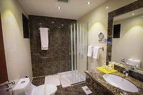 Meral Crown Hotel