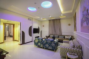 Meral Crown Hotel