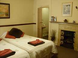 The Chichester Inn