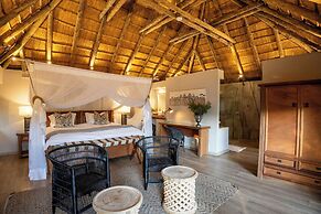 Karongwe - River Safari Lodge