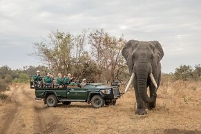 Karongwe - River Safari Lodge