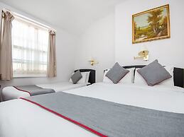 St George Hotel