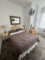Albemarle Hotel