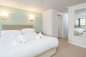 Trewern Arms Hotel