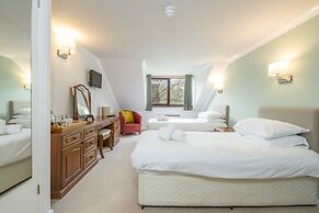Trewern Arms Hotel