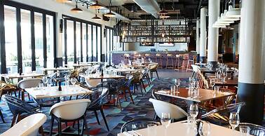 Atura Blacktown