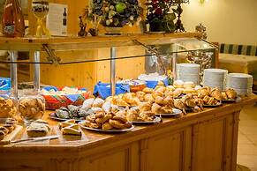 Pineta Pastry Hotel