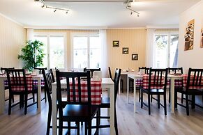 Jungfrau Hotel Annex Alpine Inn