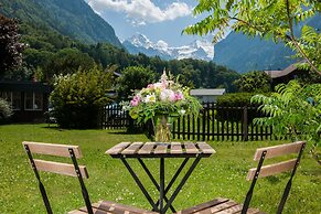 Jungfrau Hotel Annex Alpine Inn