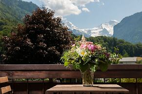 Jungfrau Hotel Annex Alpine Inn
