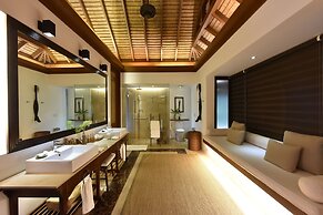 Pangulasian Island Resort