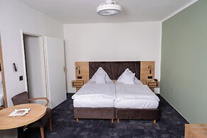 Hotel Alpha