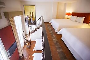 HERENCIA By Hosting House