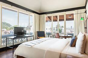 American Trade Hotel