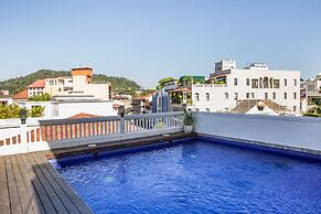 American Trade Hotel