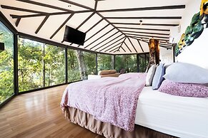 Dantica Cloud Forest Lodge