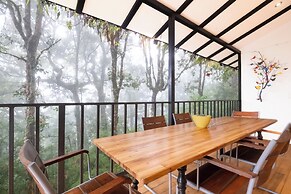 Dantica Cloud Forest Lodge