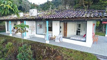 Dantica Cloud Forest Lodge