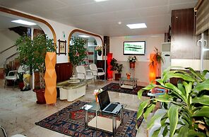 Lara Diamond Hotel