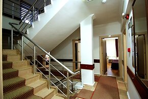Lara Diamond Hotel