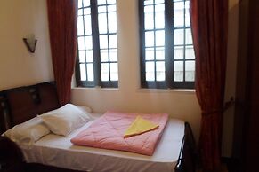 Family Palace Hotel