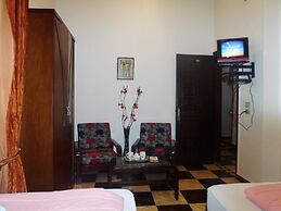 Family Palace Hotel