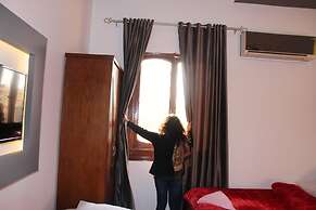 Family Palace Hotel