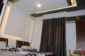 Family Palace Hotel