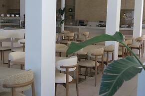 Anonymous Beach Hotel - Adults Only