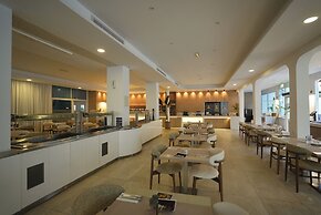 Anonymous Beach Hotel - Adults Only