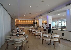 Anonymous Beach Hotel - Adults Only