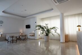 Anonymous Beach Hotel - Adults Only