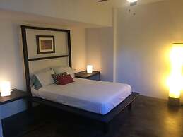 Manta Raya Hotel