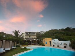 Manta Raya Hotel