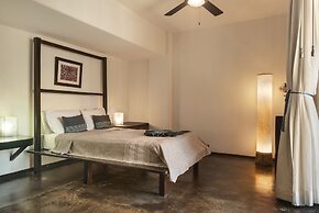 Manta Raya Hotel