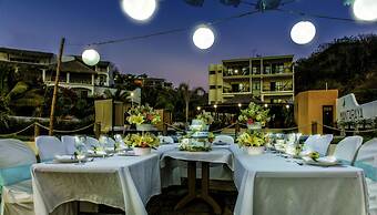 Manta Raya Hotel