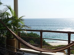 Manta Raya Hotel