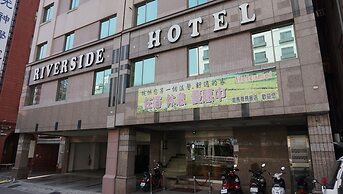 Riverside Hotel