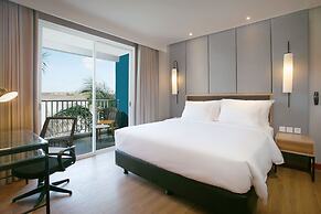 Blue Sky Hotel