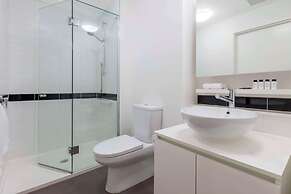 Oaks Melbourne on William Suites
