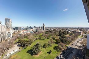 Oaks Melbourne on William Suites