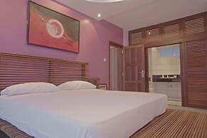 Cowrie Shell Beach Apartments