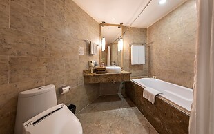 Super Candle Hotel