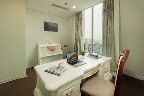 Super Candle Hotel