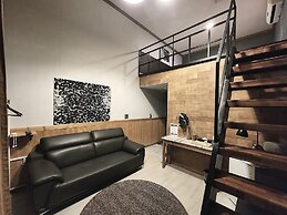 Hotel Hue Loft