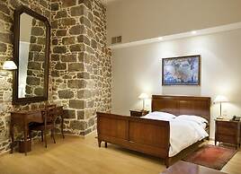 Xenon Inn