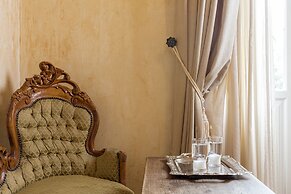 Nafsimedon Hotel