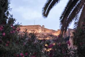 Nafsimedon Hotel