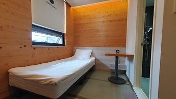 Bound Hostel