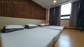 Bound Hostel